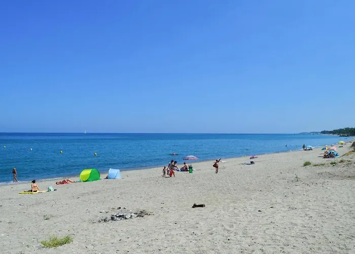 2 Bedroom Cozy In 圣尼科劳