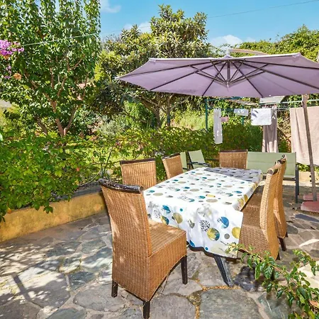 2 Bedroom Cozy Home In San Nicolao