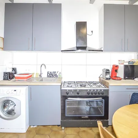 2 Bedroom Cozy In Holiday home *