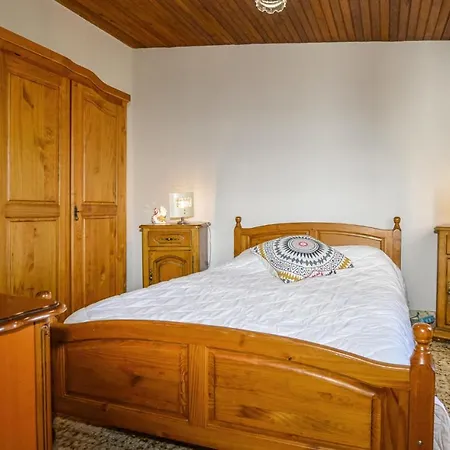 2 Bedroom Cozy In Dom wakacyjny