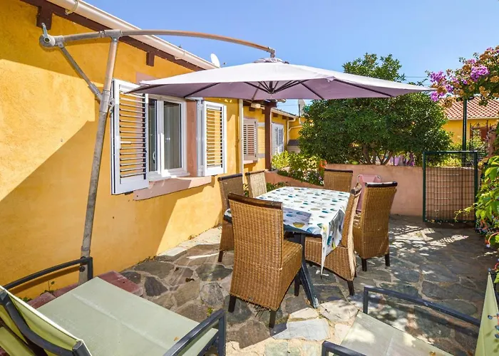 2 Bedroom Cozy In Сasa de vacaciones *