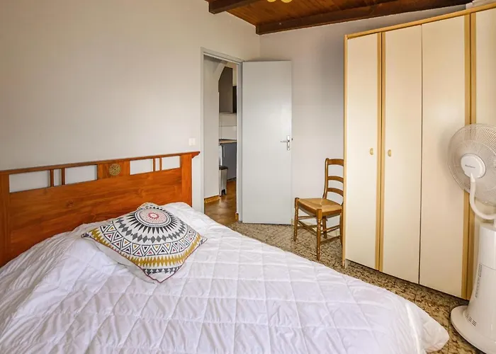 2 Bedroom Cozy In
