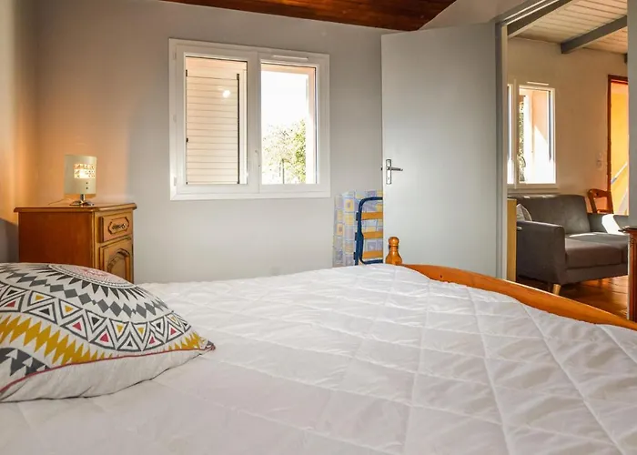 2 Bedroom Cozy In Сasa de vacaciones