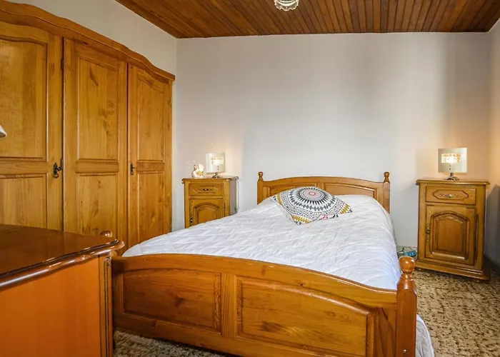 2 Bedroom Cozy In בית נופש